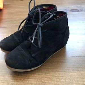 Black booties. Size 2